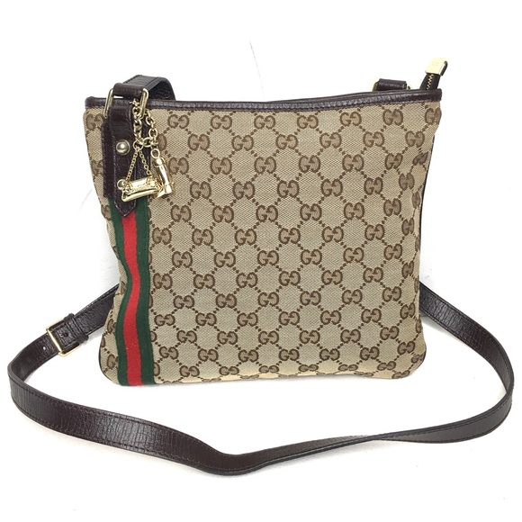Gucci Handbags - Authentic Gucci crossbody bag